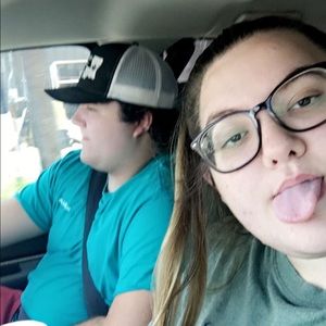 Meet your Posher, Breanna